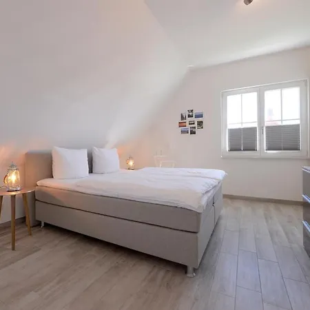 Strandbank * Groß Schwansee